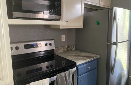 Panther Creek Condo | Beautiful 2 bed 2 bath condo in heart of woodlands with private balcony