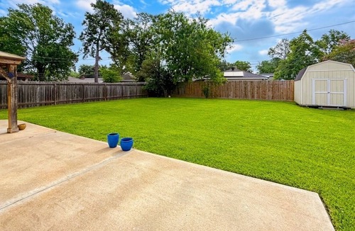 Spring Branch West House | Beautiful 3-bedroom house with AC in fantastic Houston neighborhood