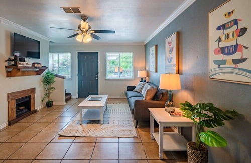 Mahncke Park Apartment | Beautiful Apartment @ The Botanical Gardens #3