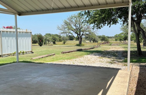 Weatherford House | Beautiful country views minutes from Weatherford, Fort Worth and wedding venues