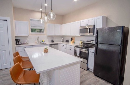 Nevada Street House | Beautiful Fenced 3BR 2BA Near Exciting Downtown