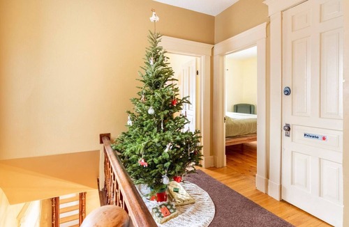 Goderich House | Beautiful Historic Home near the beach