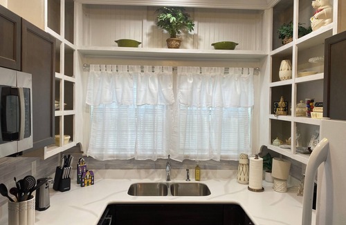 Bossier City House | Beautiful home completely remodeled and painted. Fully furnished. .