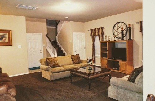 Heritage House | Beautiful large home near Sea World, Riverwalk, Fiesta Texas