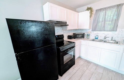 Mid City North Apartment | Beautiful One Bedroom Rental Unit with Free Parking