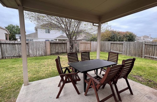 Katy House | Beautiful One floor 3-bedroom house with an Office