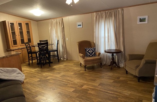 Gardner House | Beautiful private property close to Alexandria/Pineville
