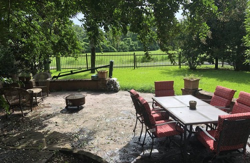 Natchez House | Beautiful, spacious center of Natchez - your home away from home