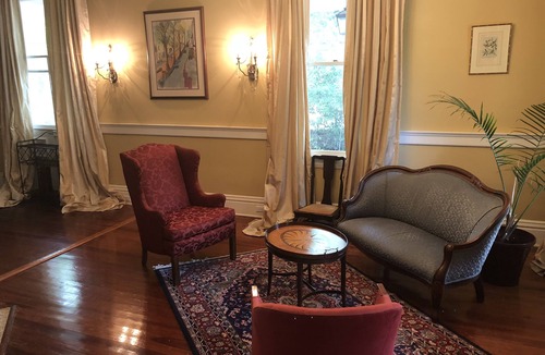 Natchez House | Beautiful, spacious center of Natchez - your home away from home