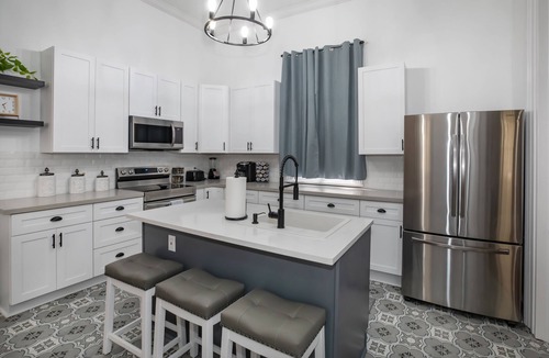McDonough House | Beautifully Updated New Orleans Home *sleeps 6*