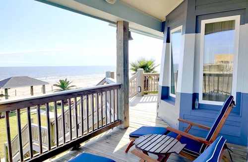 Port Bolivar Apartment | Beauty and the Beach™ Lighthouse - Amazing Romantic Getaway and a Wedding Venue