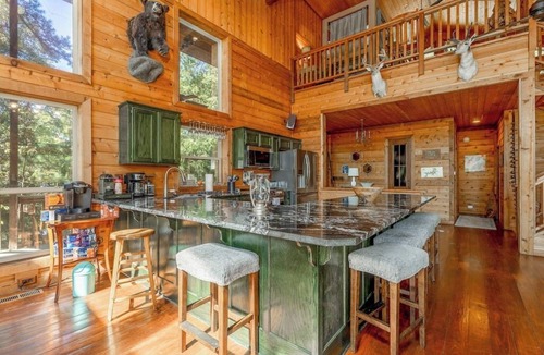Rambo Riviera House | Beaver Lake Hideaway with Hot Tub and Kayaks