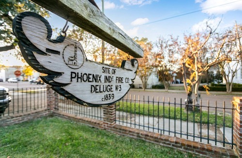 Natchez Condo | Beekman Place | 3/3, Full Kitchen, Washer/Dryer, Walk to Historic Downtown
