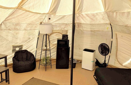 Mc Caskill RV Rental | Bell Tent Glamping in Crater of Diamonds, Arkansas