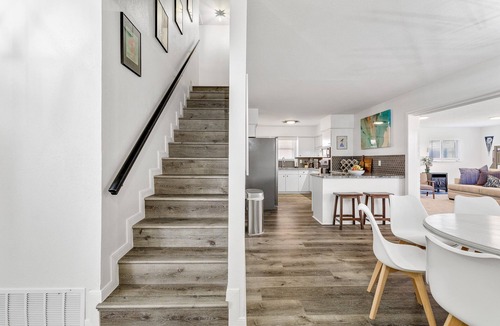 Arlington House | Best Little Bunkhouse in TX! Walk to FIFA WORLD CUP