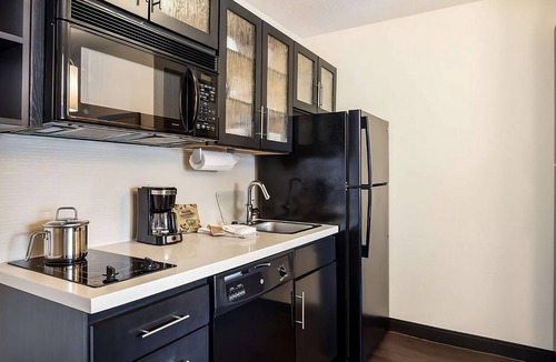 Far North Dallas Apartment | Best Value, Quality Stay! 2 Comfortable Units, Near Museum of Biblical Art