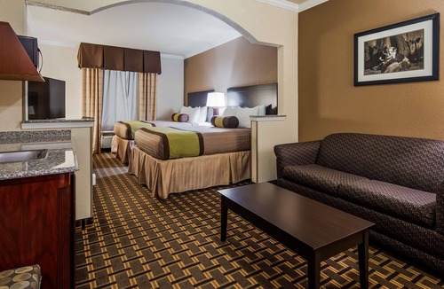 Weatherford Hotel | Best Western Plus Cutting Horse Inn & Suites