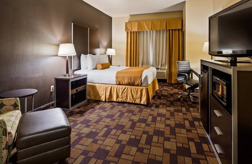 North San Antonio - SAT Hotel | Best Western Windsor Pointe Hotel & Suites-Frost Bank Center