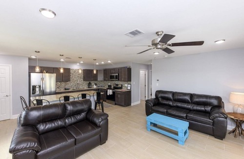 Rockport Apartment | Big Tree Cottages by Miss Kitty’s