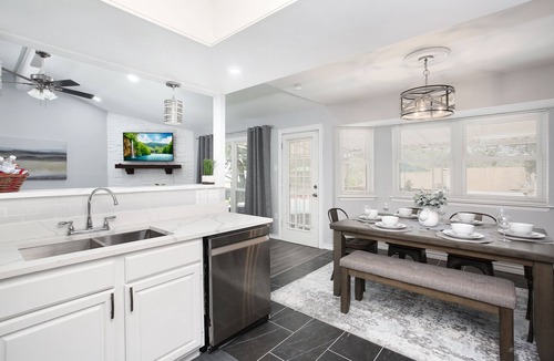 Heritage House | Birdhouse Pool,Game RM,Close to SeaWorld,Lackland AFB.Six Flags