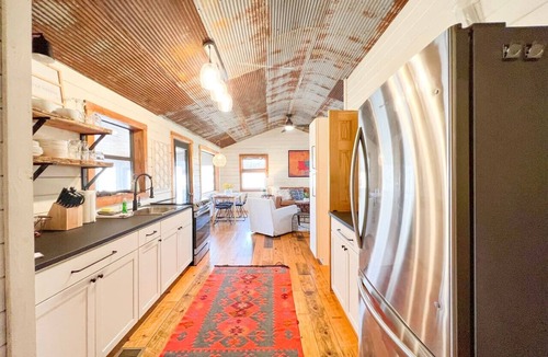 Newnata Cabin | Black Sheep Cabin ~ With Optional Casita