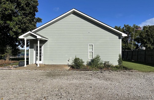 Ferriday House | Blue Bungalow