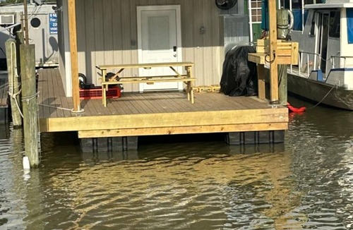 Venice Boat Rental | Blue crab house boat,Wi-Fi,Ice machine,sleeps 8,perfect place to fish🐠🎣🐟