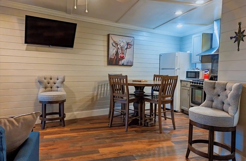 Grand Isle Cottage | Blue Dolphin Inn and Cottages