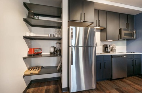 Central Business District Hotel | Bohemian Elegance: 2BR Gem Condo with Balcony