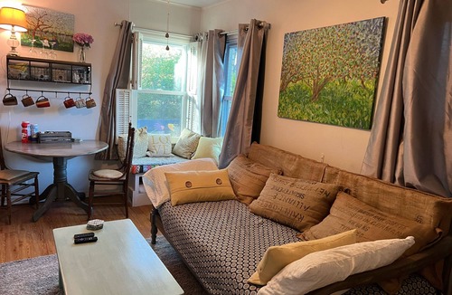 Denton House | BolivarPlace whole upstairs only. 2 bedrooms 1 bath
