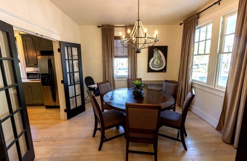 Mandeville House | Book a Memory Presents Blue Heron: Walk to Lakefront + Sleeps up to 16