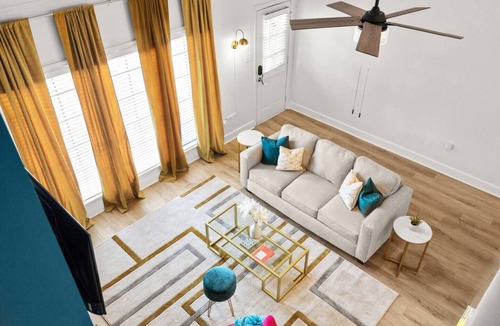 Mid City South House | BR Stylish Retreat w/Fenced Patio! 2K Lux Stay!