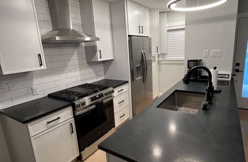 Sweetbriar House | Brand-New Interior 4BR Central Austin Access
