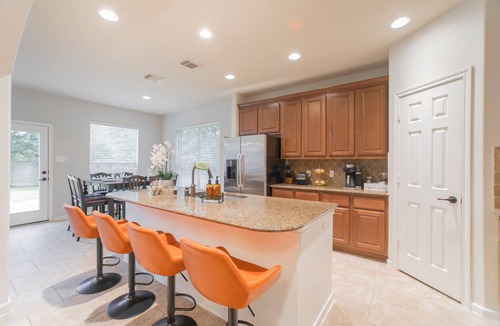 Spring House | Brand New Pool & SPA! 4-Bdr home in The Woodlands TX, Sleeps 10