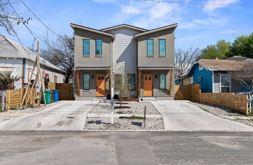 Nevada Street Apartment | Brand New! Relax at 3br/2ba Apt. Near City Center
