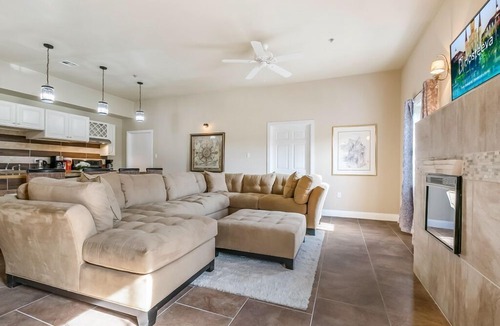 Faubourg Lafayette Condo | Brand New Spacious 4BD steps from St Charles Ave