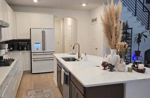 Justin House | Brand New, Spacious, Beautiful 3 Bed Home near Texas Motor Speedway and Outlets