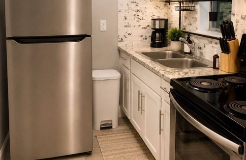 Riverside Terrace Apartment | Bright 1-bedroom apartment close to NRG, Downtown & Med Center
