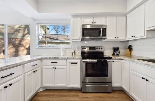 Atascocita House | Bright 3BR/2BA Home Furnished w/yard + All Utilities Included near Lake Houston