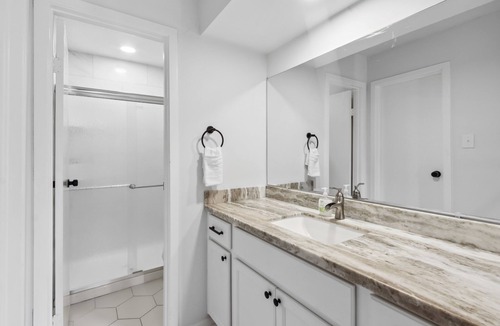 Atascocita House | Bright 3BR/2BA Home Furnished w/yard + All Utilities Included near Lake Houston
