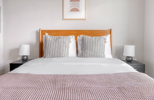 Chestnut Apartment | Bright East Austin 1BR w/ Pool, Gym & W/D, nr restaurants, by Blueground