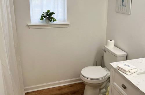 Grand Isle House | Broussards Unit B - Beach Access - Island Realty