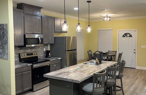 Mid City North House | Business Ready or Game Day; Great location,7mls- LSU ; 3mls-SU; 3mls- BR Airport