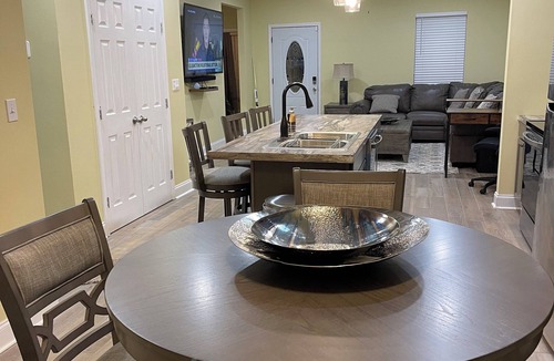 Mid City North House | Business Ready or Game Day; Great location,7mls- LSU ; 3mls-SU; 3mls- BR Airport