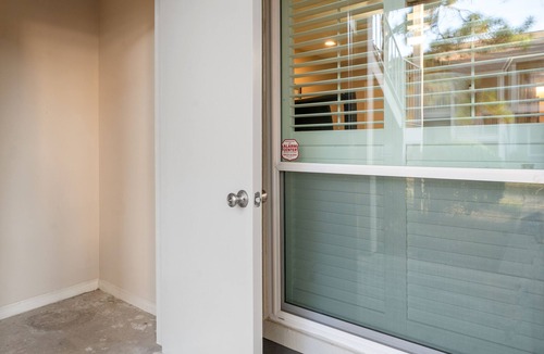 Highlands - Perkins Condo | Business Traveler Condo-Near LSU, Hospitals, State Capitol
