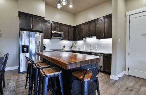 Moab South Valley Condo | C5 and C8 Combo - Moab Escape- Heated Pool-Hot Tub
