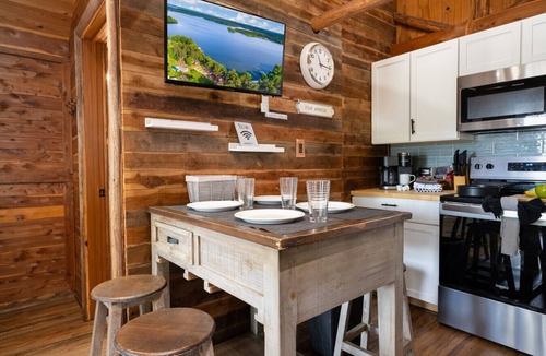 Hemphill House | Cabin 5 Waterfront Cedar Cabin, Deck