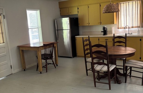 Lebeau Cabin | Cabin in the woods -great local- getaway or weekly area work