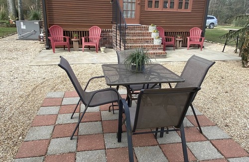Scott House | Cajun Country at its best. Private Acadian style guest house on estate property.