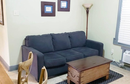 Gretna House | Camellia 1 bdrm Patio apt. at Crescent Moon Villas